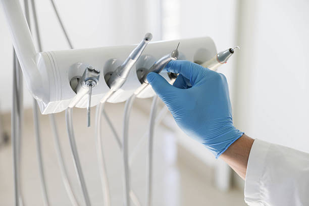 Professional Emergency Dentist technician working in Bee Ridge, FL